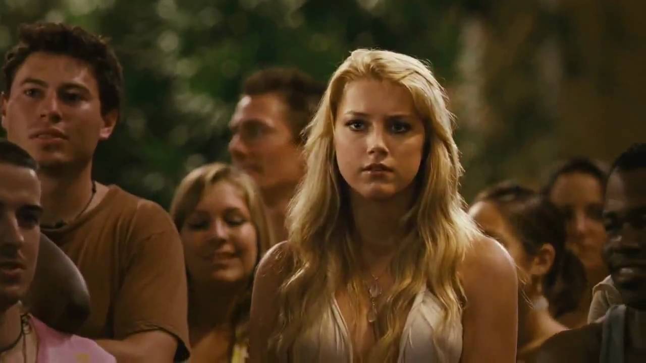 Amber Heard trong phim Never Back Down