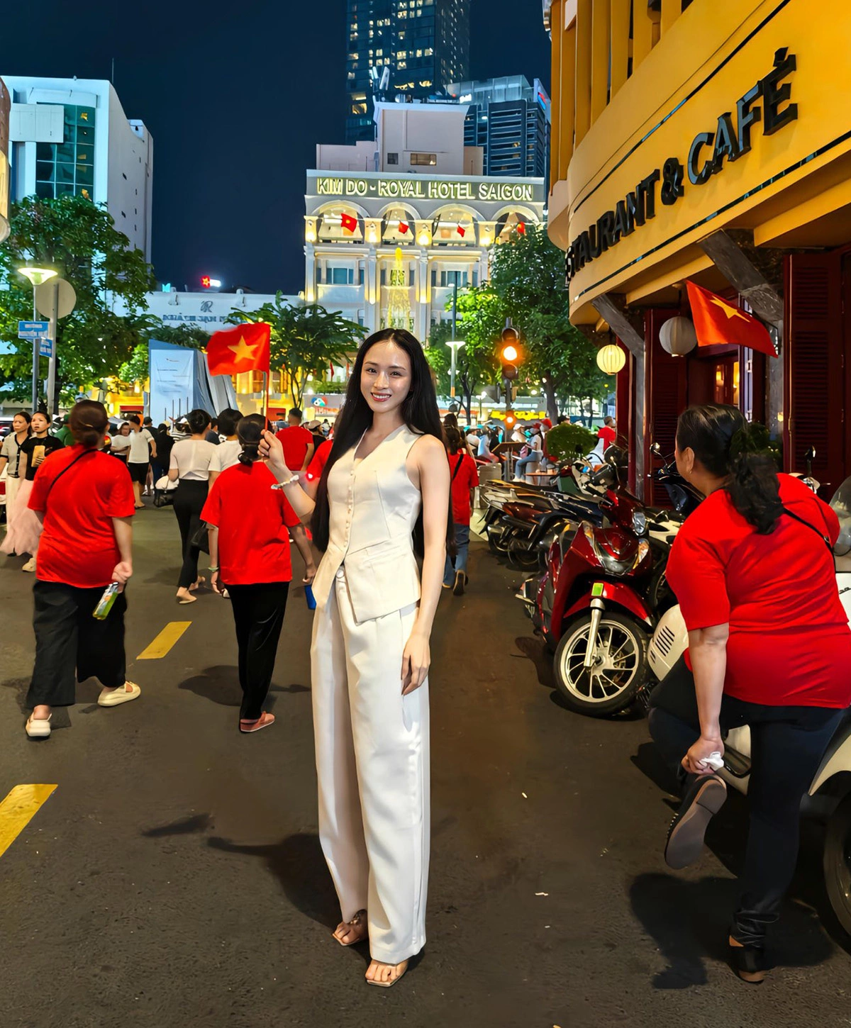 Hoa hậu Trương Hồ Phương Nga tuổi U40
