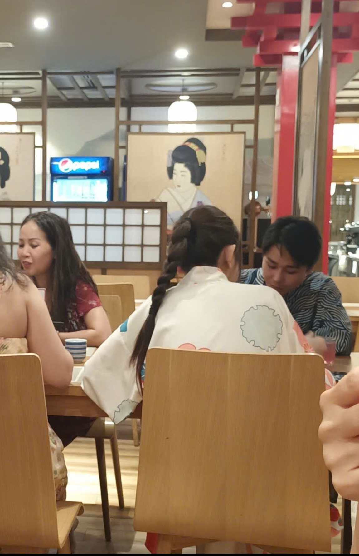 Tăng Duy Tân và Bích Phương ở quê hương Bích Phương