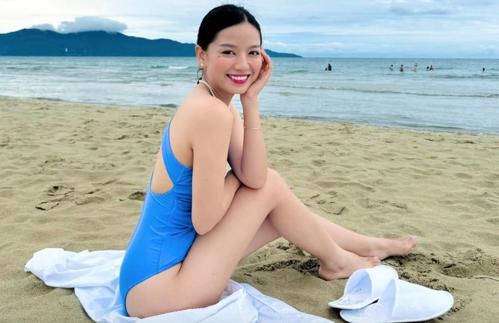 Lê Hạ Anh với phong cách thời trang nổi bật