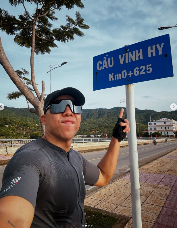 Touliver không có Tóc Tiên trong ảnh