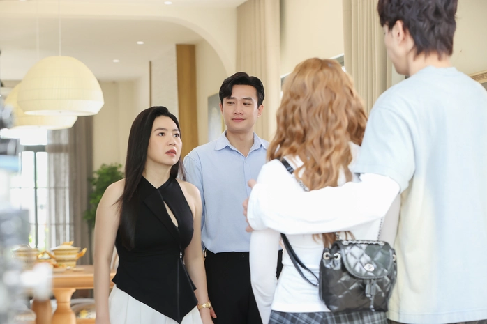 Lê Khánh và Quốc Trường trong phim