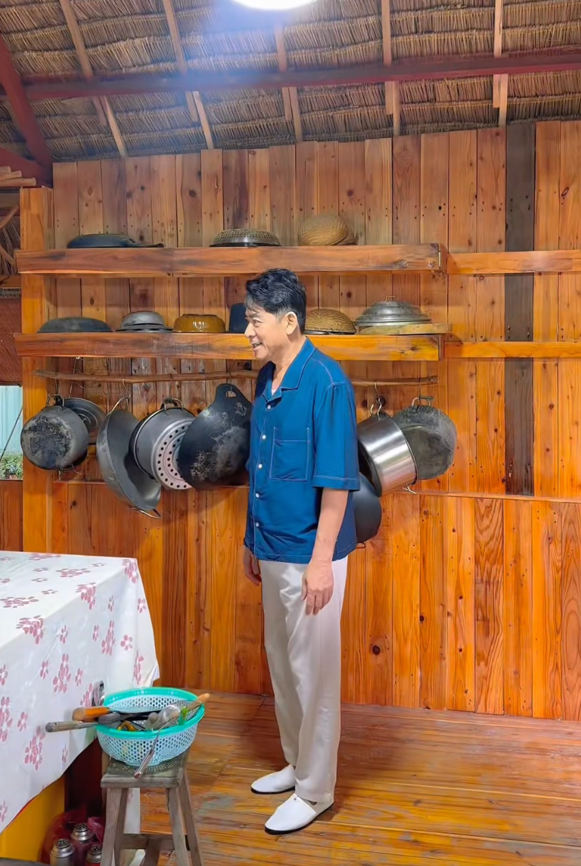 Nam diễn viên Huỳnh Anh Tuấn với video nấu ăn