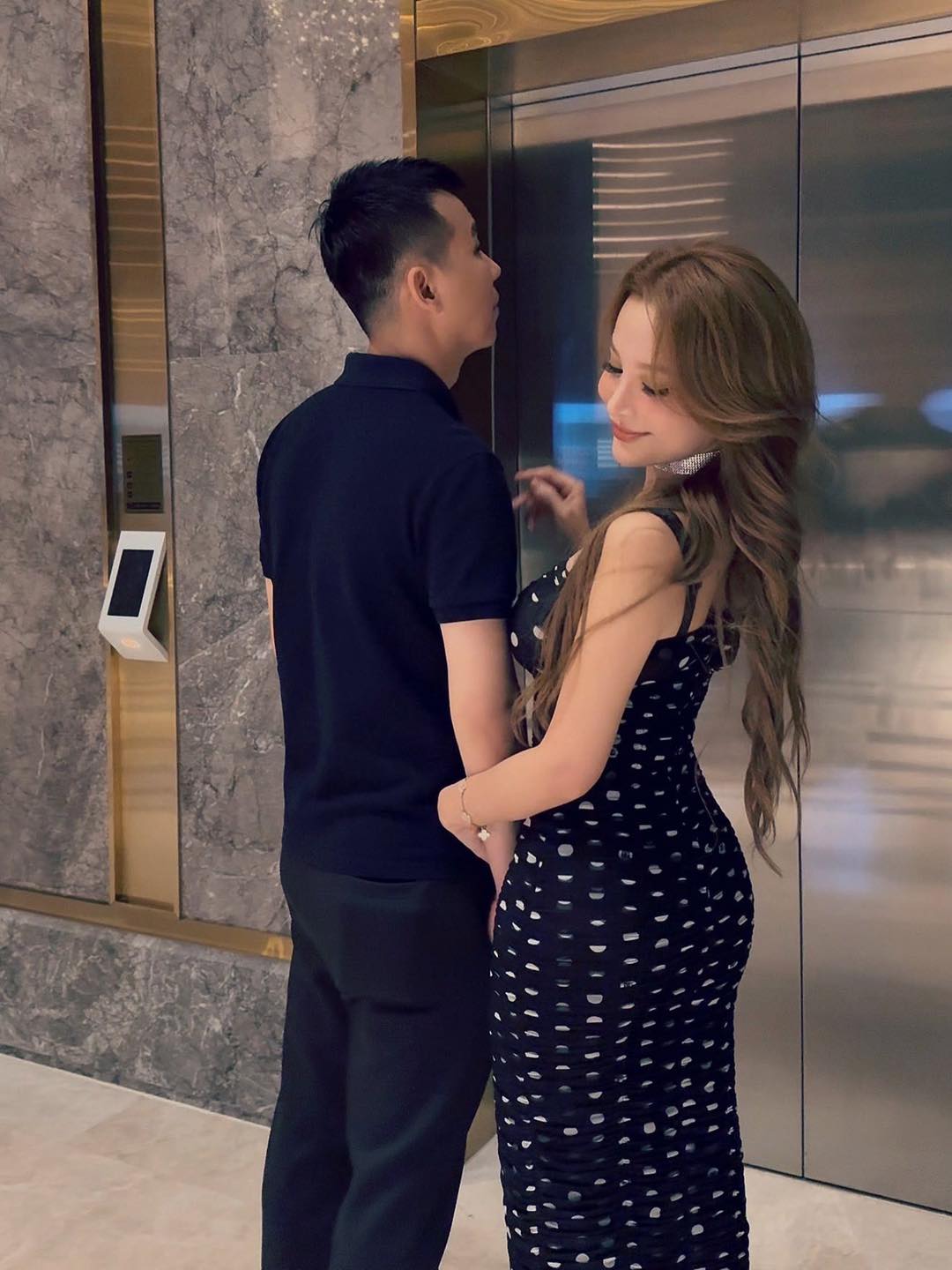Huyền Baby được ông xã cưng chiều