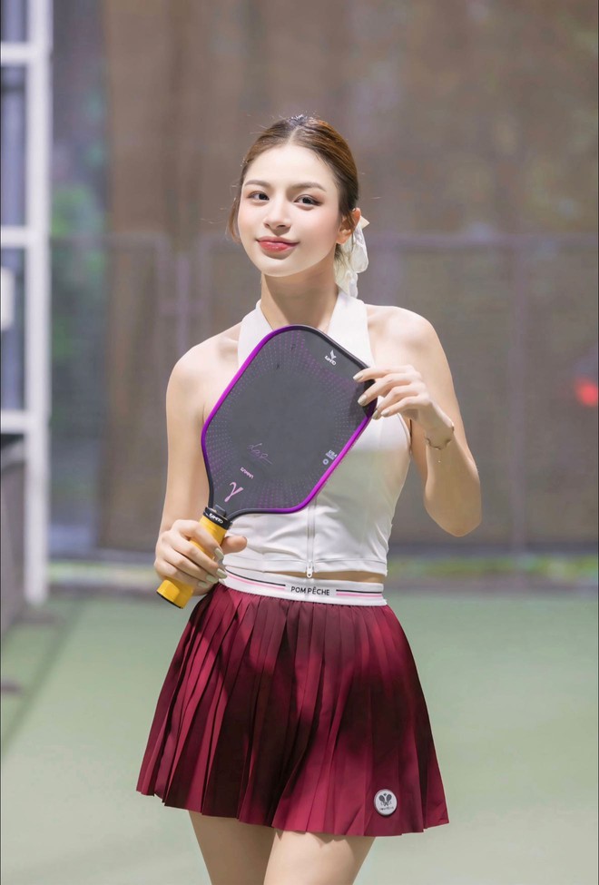 Thời trang streetstyle đẳng cấp của bà xã Đỗ Duy Nam