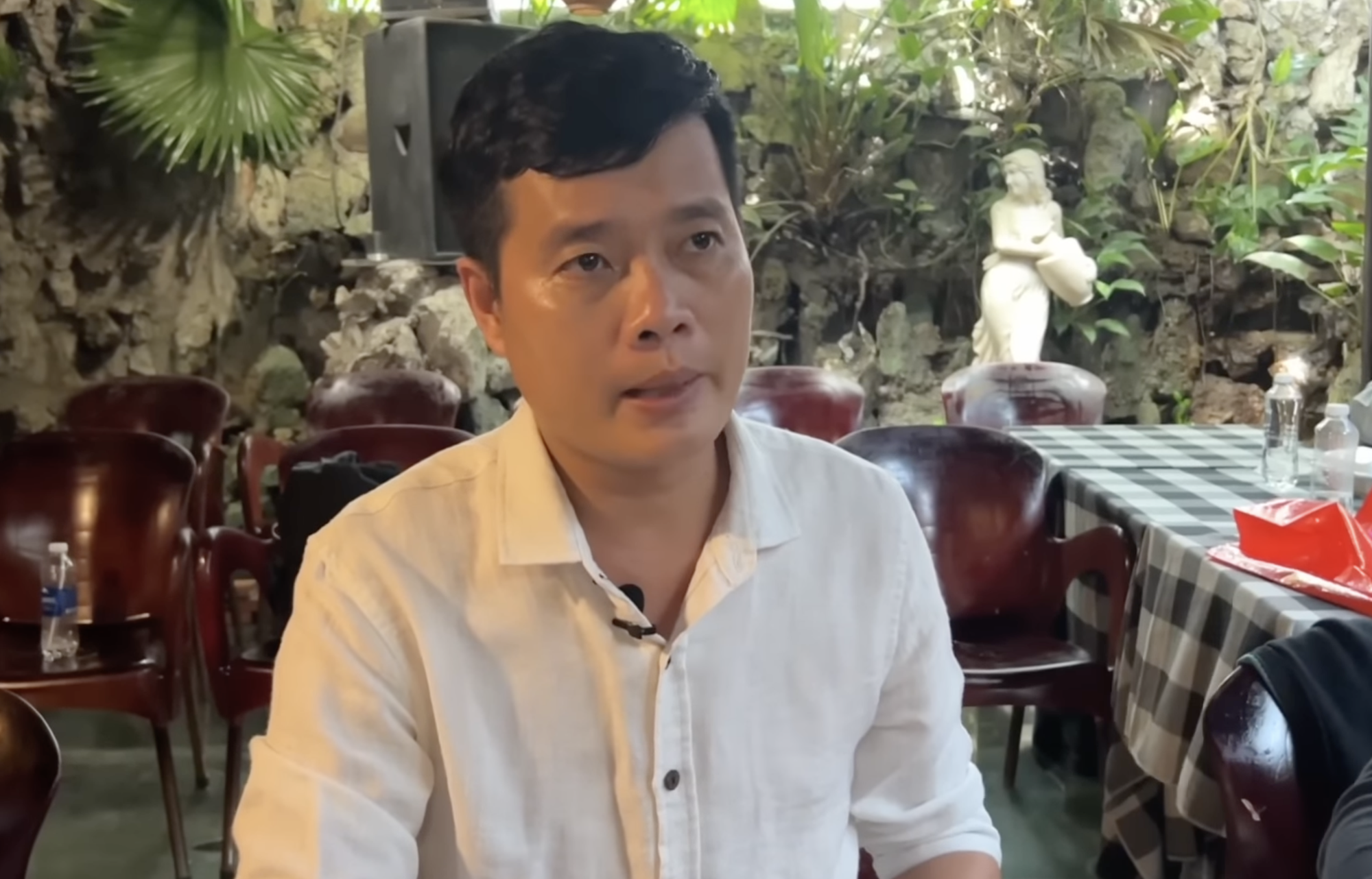 Dãy nhà trọ rộng 500m2 của nam đạo diễn