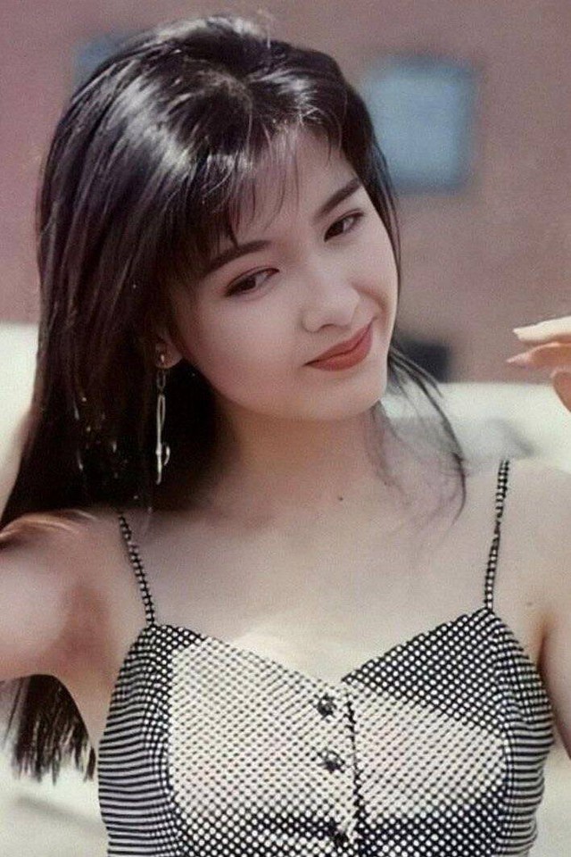 Châu Huệ Mẫn với vẻ đẹp trong trẻo, thanh thoát