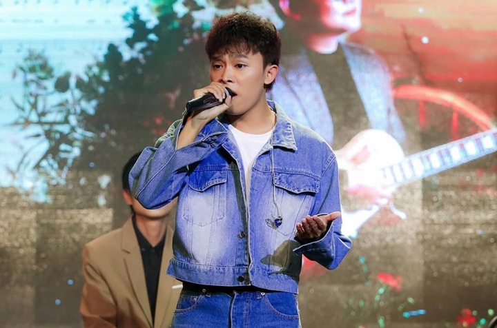 Hồ Văn Cường đắt show, được khán giả yêu mến