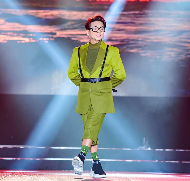 Ca sĩ Vũ Hà thời kỳ đỉnh cao Vũ Hà là ca sĩ nổi tiếng thập niên 2000