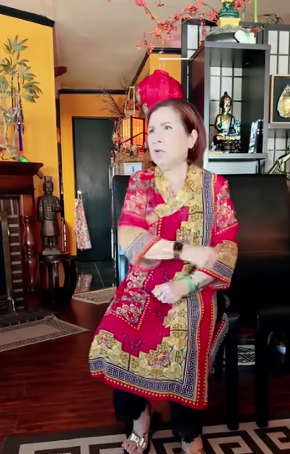 Nghệ sĩ Phượng Mai hồi nhỏ