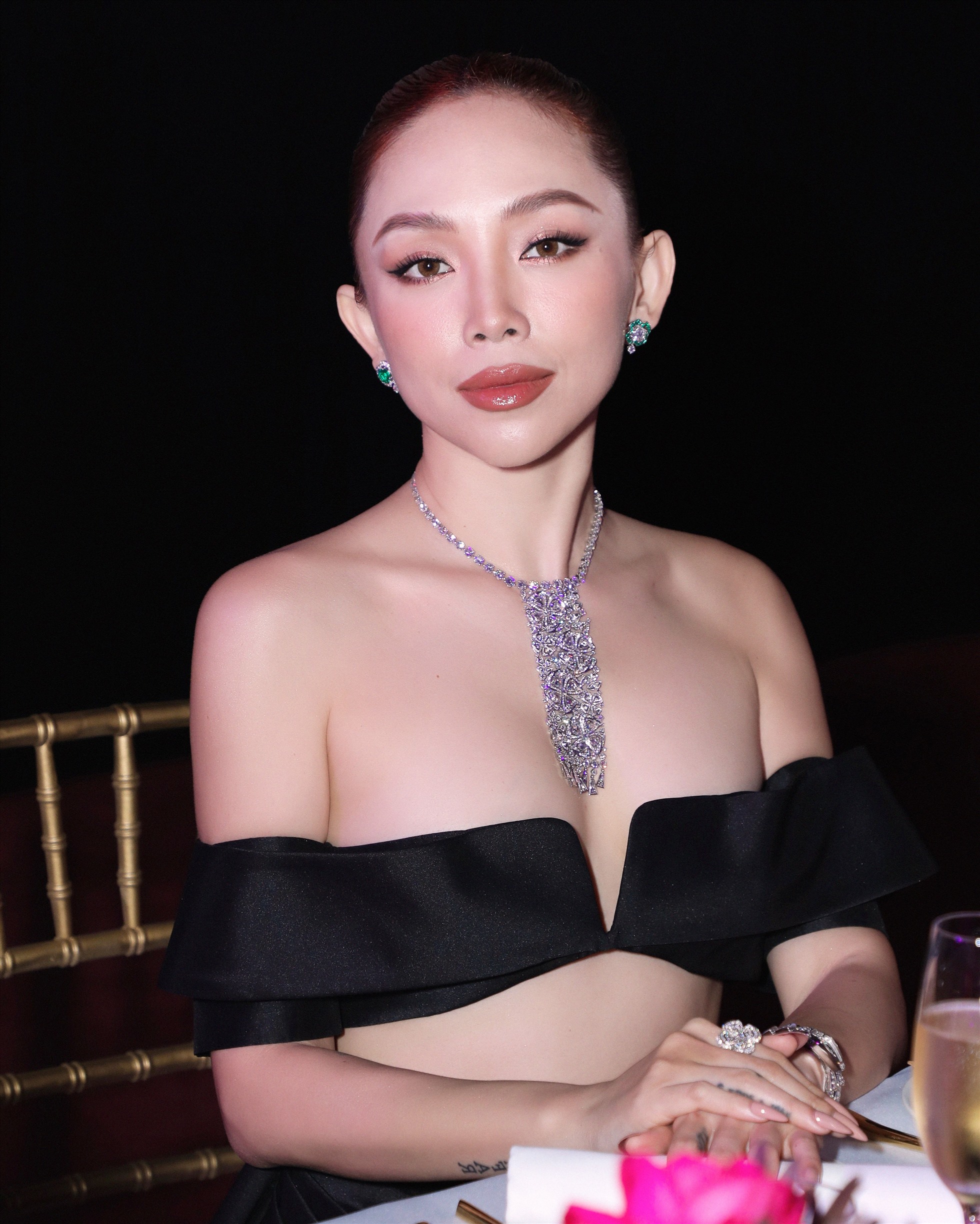Tóc Tiên - nữ ca sĩ cá tính với phong cách thời trang táo bạo