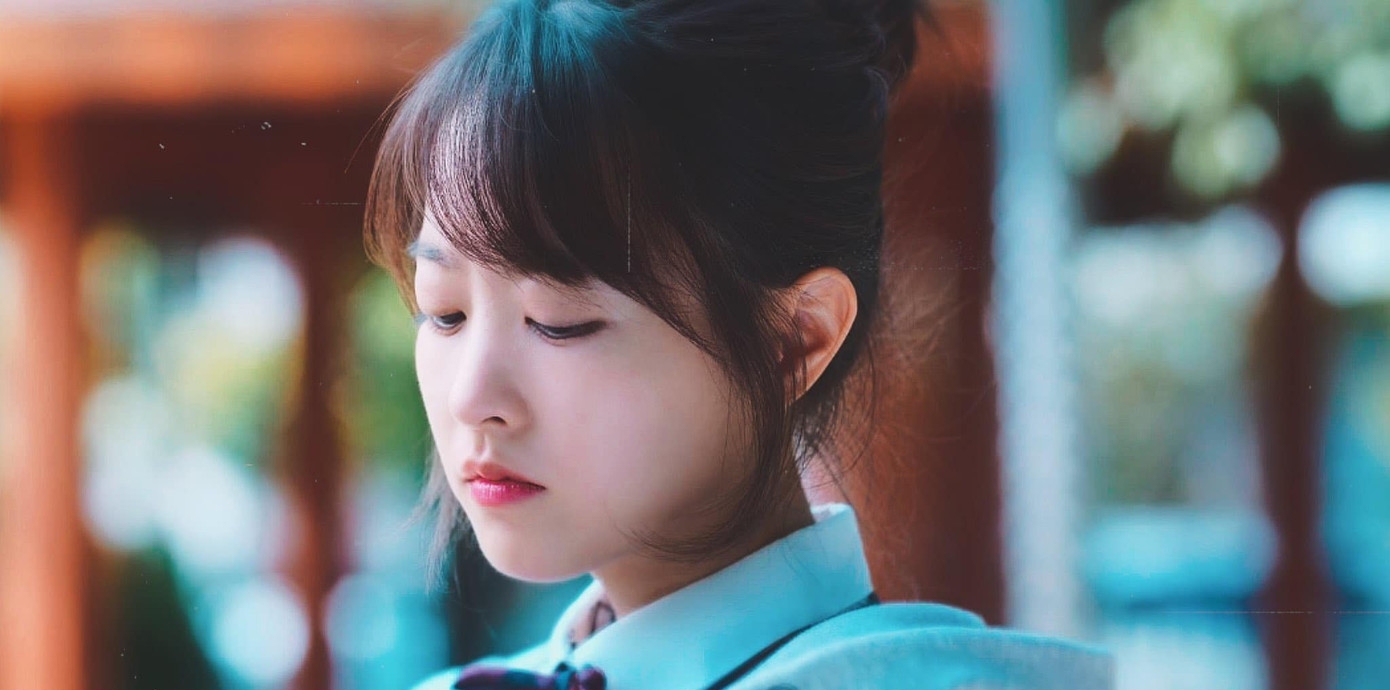Park Bo Young trong vai học sinh