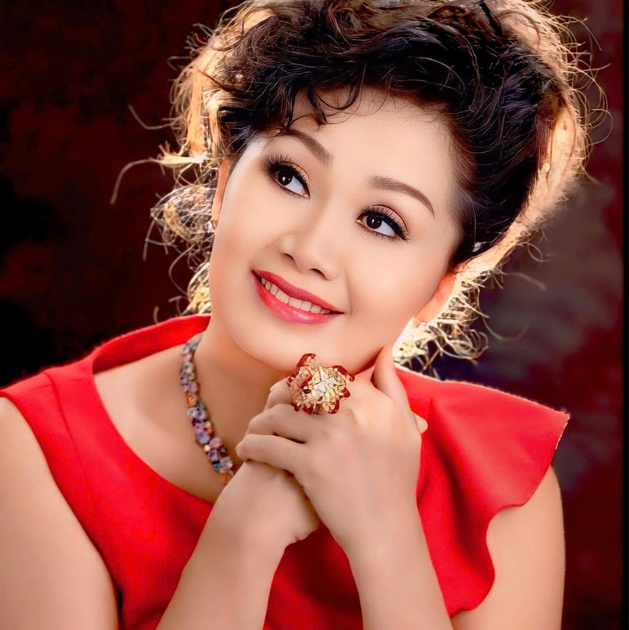 Chân dung nghệ sĩ Xuân Hương