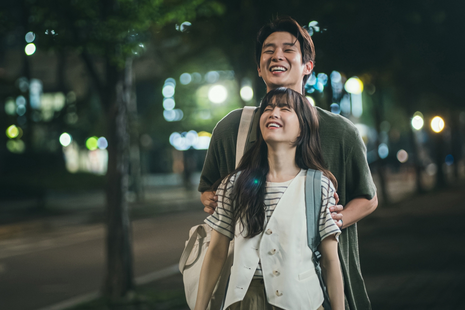 Park Bo Young và Choi Woo Sik trong Melo Movie