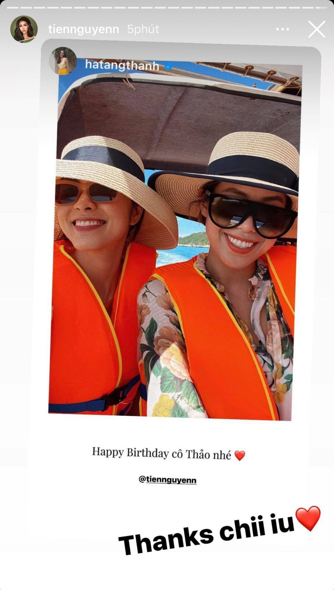 Gia đình tỷ phú hạnh phúc bên nhau Gia đình tỷ phú trong các sự kiện thân mật