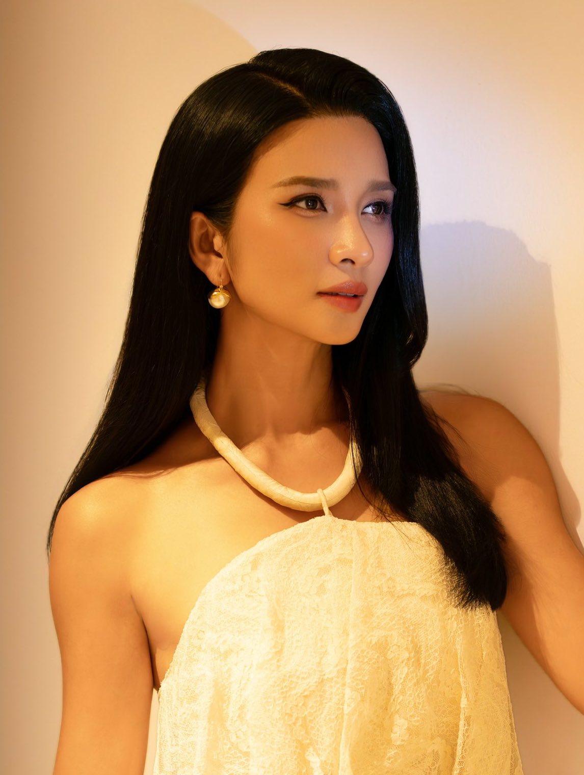 Nữ NSƯT vẫn là tuyệt sắc mỹ nhân ở tuổi 38 Nhan sắc mặn mà của Kim Tuyến