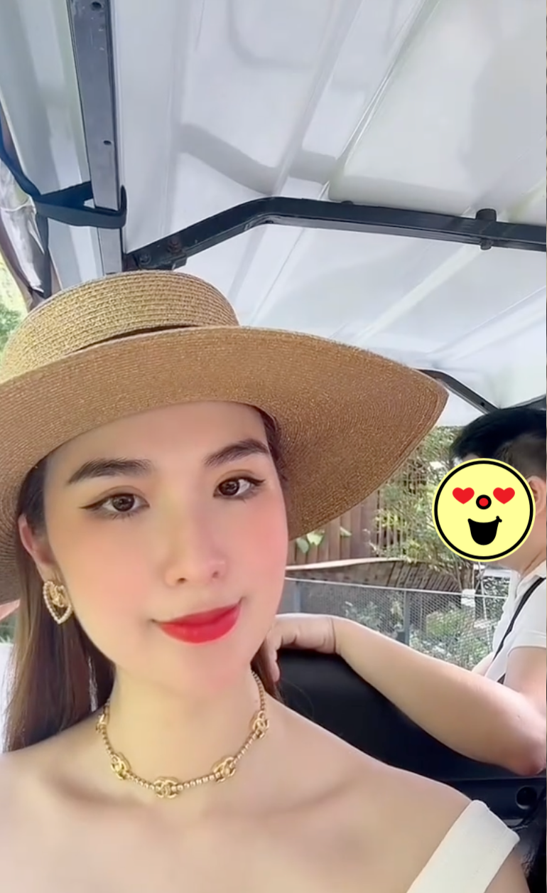 Ngọc Loan lộ hình ảnh bên người được cho là bác sĩ Thái