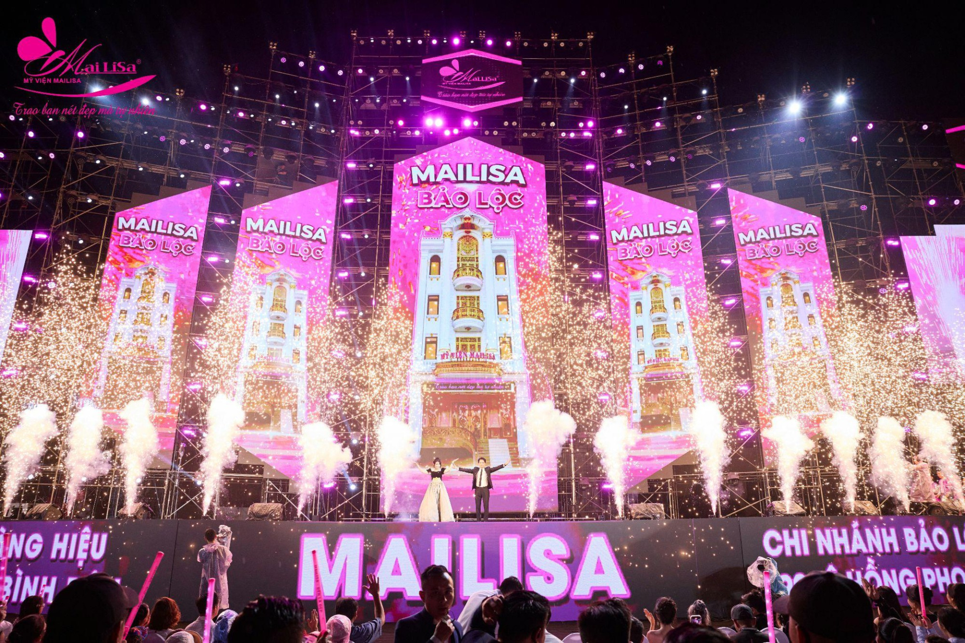 Sân khấu sự kiện hoành tráng