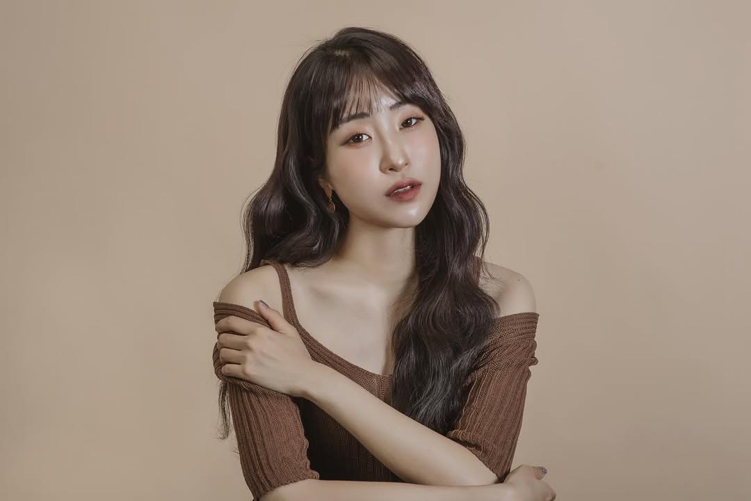 Lee Se Young hiện tại với diện mạo mới Nữ diễn viên chia sẻ kinh nghiệm làm đẹp trên YouTube
