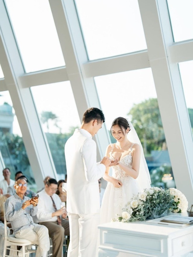 Khoảnh khắc hạnh phúc của cặp đôi tại Bali