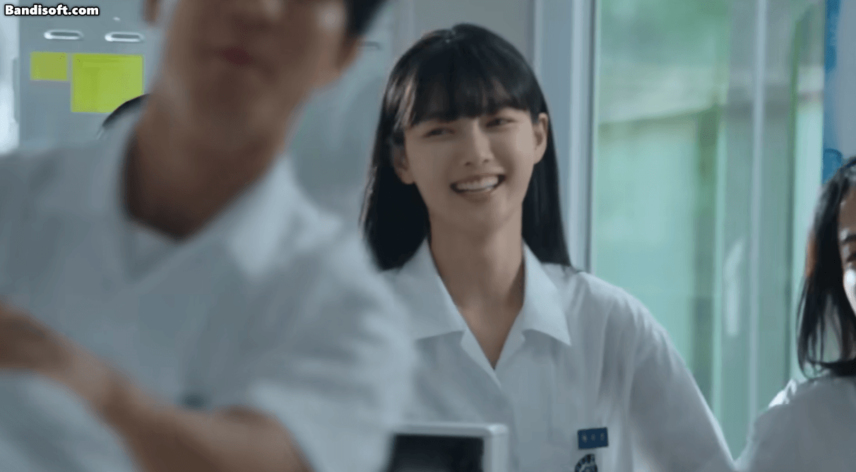 Vẻ ngoài thiên thần của Baek Ah Jin