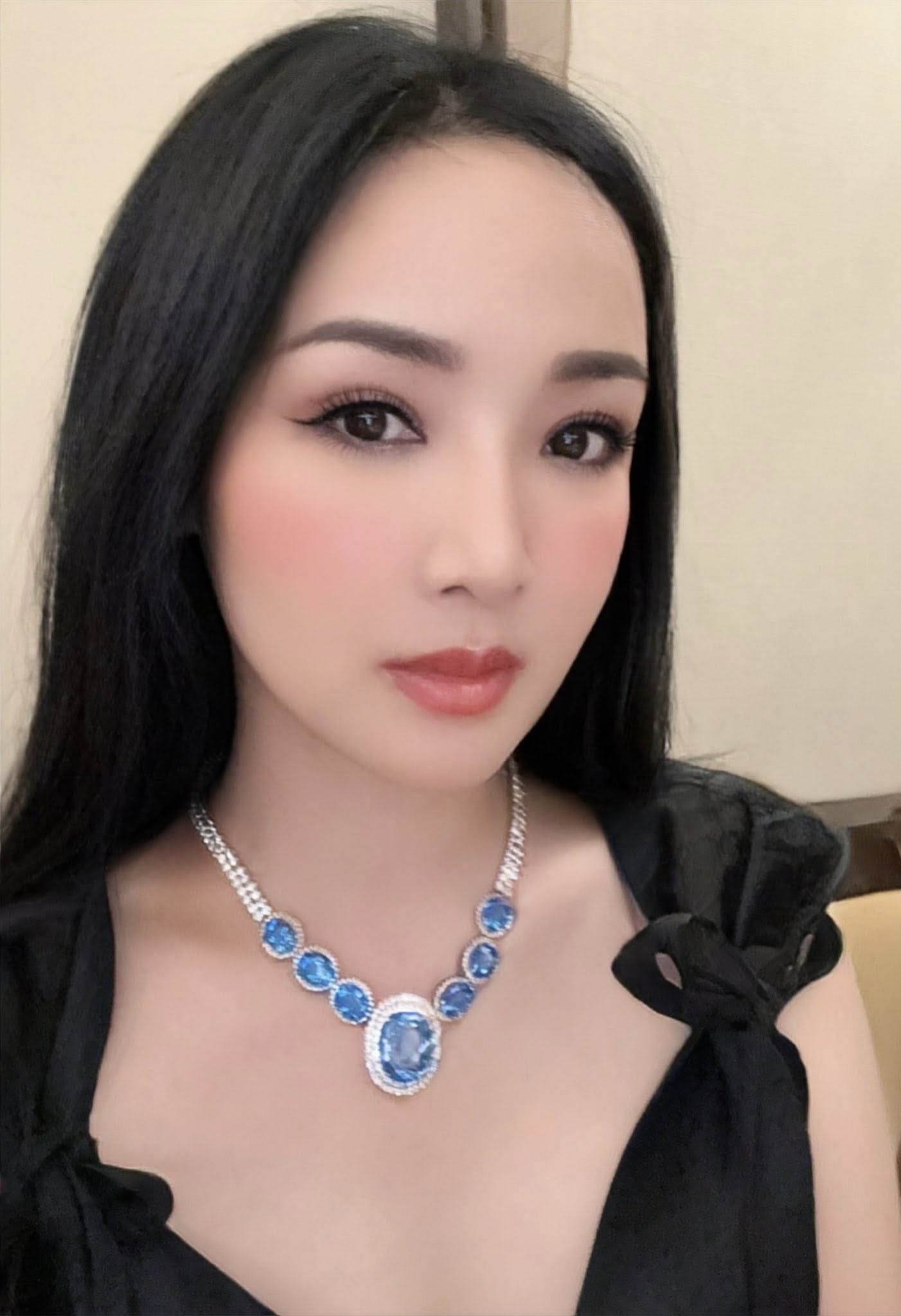 Nhan sắc trẻ trung của Giáng My