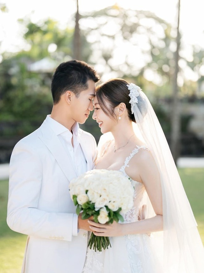 Ảnh cưới ngọt ngào bên Matthew