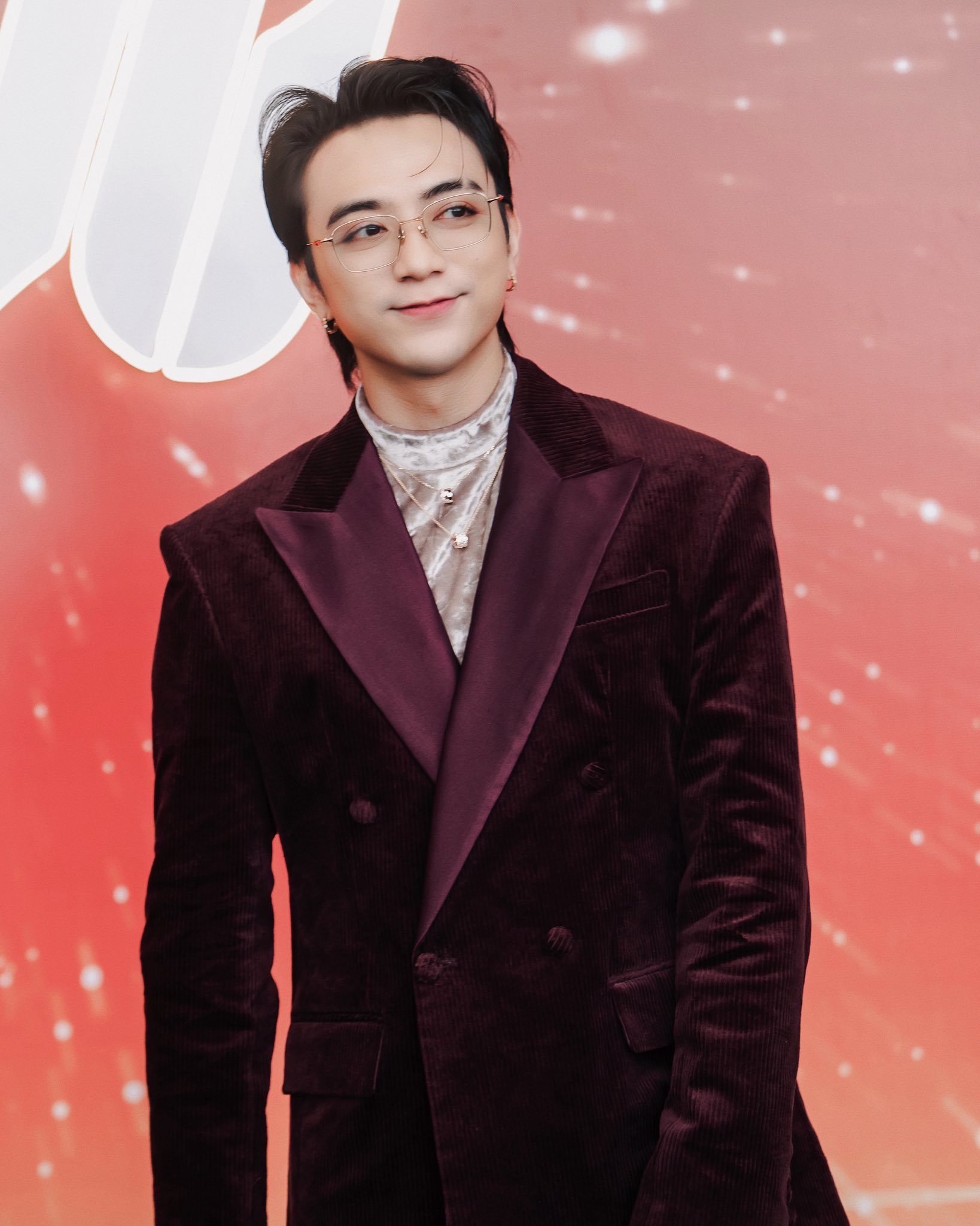 SOOBIN chia sẻ về tiêu chí bạn gái