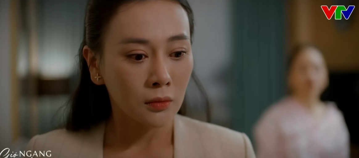 Phương Oanh thể hiện hình ảnh người phụ nữ trưởng thành