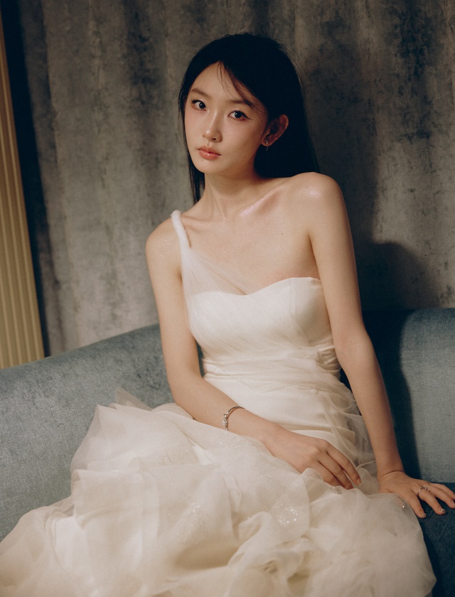 Mỹ nhân họ Châu góp mặt trong các dự án lớn