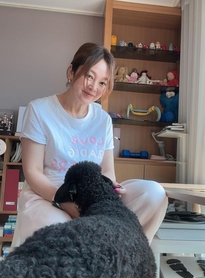 Dấu hiệu tuổi tác hiện rõ trên khuôn mặt Lee Seung Yeon