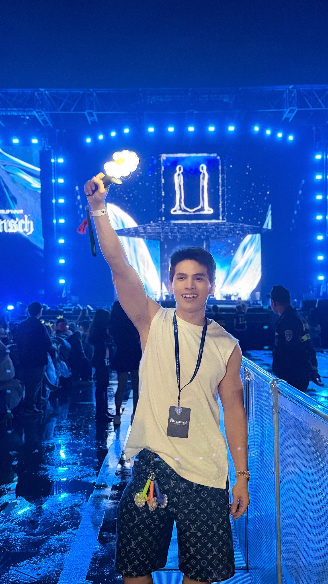 Ca sĩ Quốc Thiên tại concert G-DRAGON