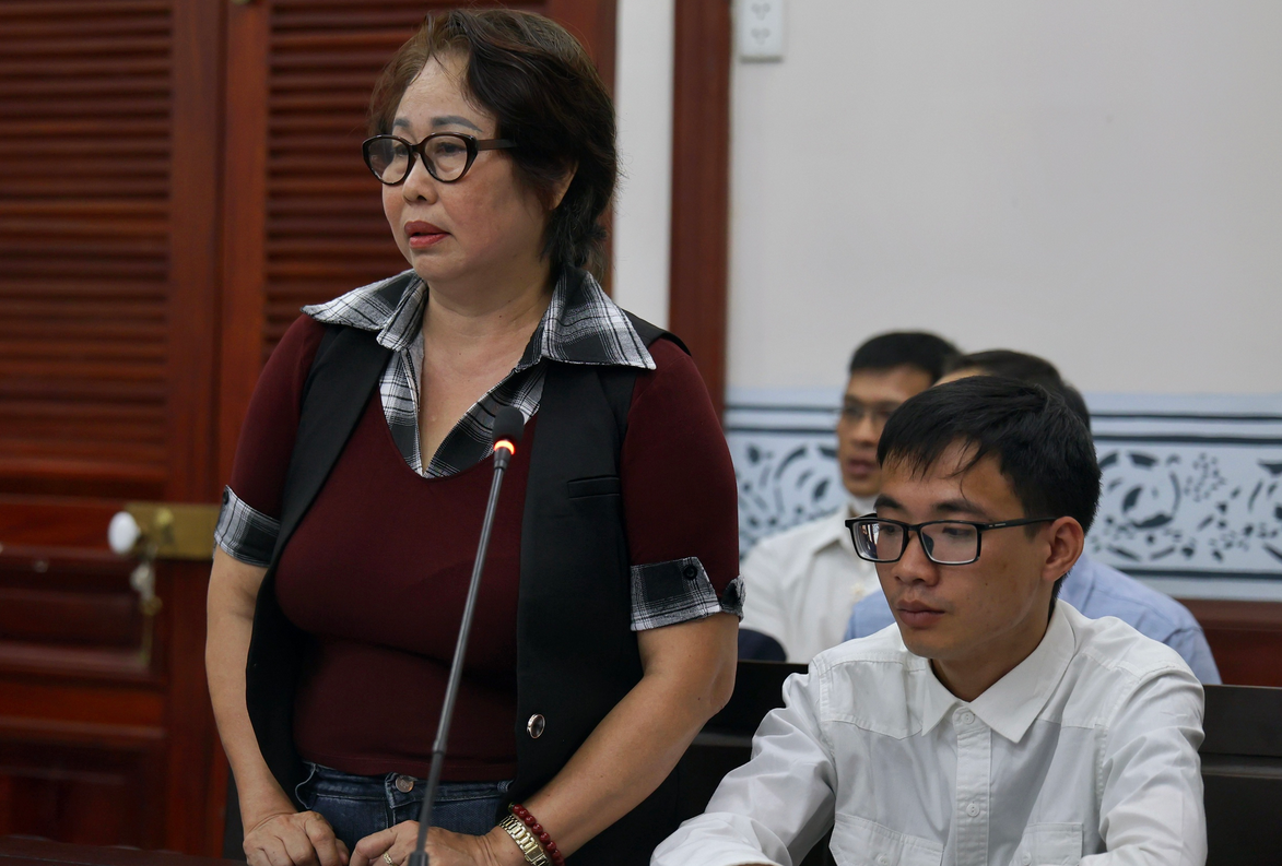 Phiên tòa sơ thẩm vụ tranh chấp di sản