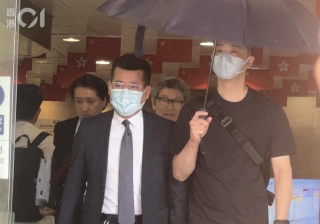 Phiên tòa ly hôn căng thẳng Lý Minh Tuệ và Trần Hạc Dương tại tòa