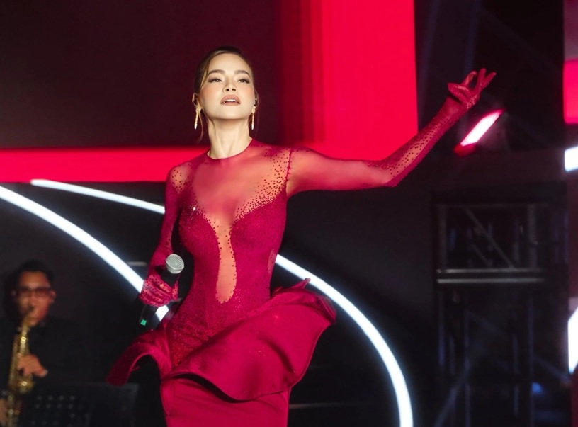 Hồ Ngọc Hà với phong cách biểu diễn đặc trưng