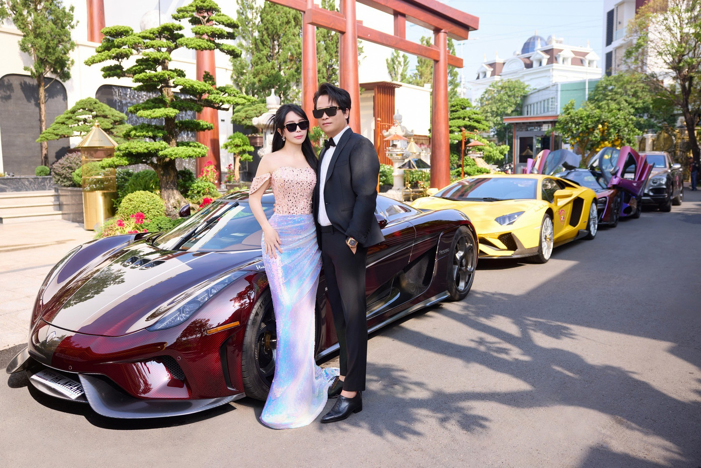 Roadshow siêu xe trị giá hàng trăm tỷ đồng