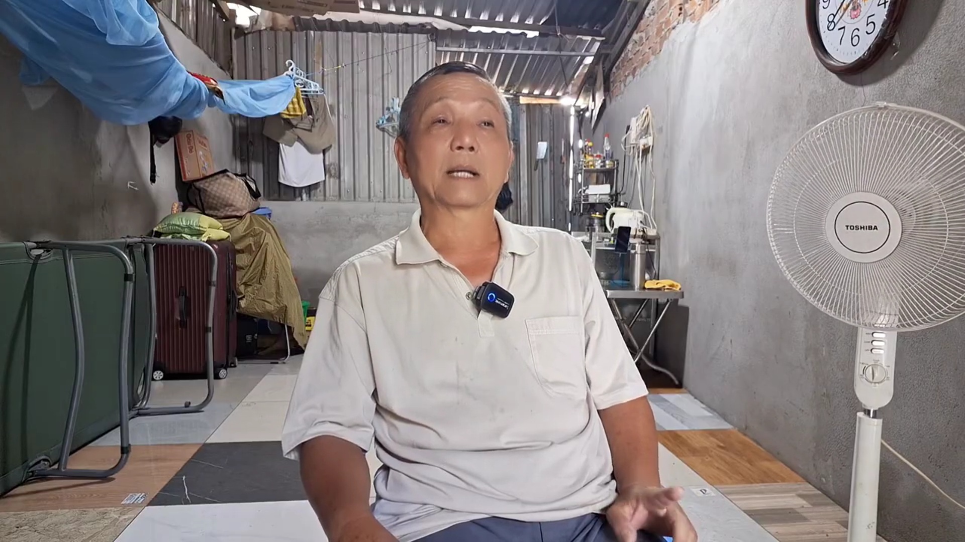 Cuộc sống mưu sinh của nghệ sĩ Vương Thái Nghệ sĩ Vương Thái tự chăm sóc bản thân