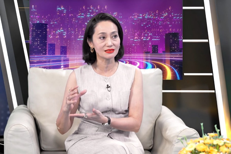 Hạnh Thúy Chân dung NSƯT Hạnh Thúy