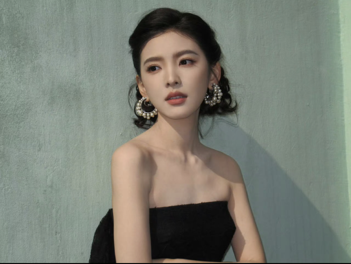 Chương Nhược Nam xinh đẹp trong trang phục dự sự kiện Nữ diễn viên nổi bật với vẻ ngoài dịu dàng