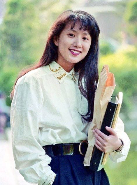 Kim Hee Ae thời trẻ Kim Hee Ae khi mới vào nghề