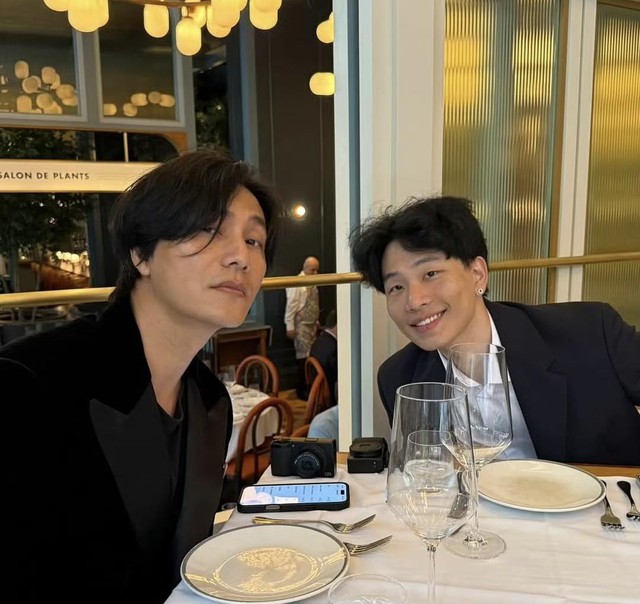 Trần Khôn giấu kín cậu con trai Trần Tôn Hựu suốt nhiều năm trời Trần Khôn bên con trai lớn Trần Tôn Hựu