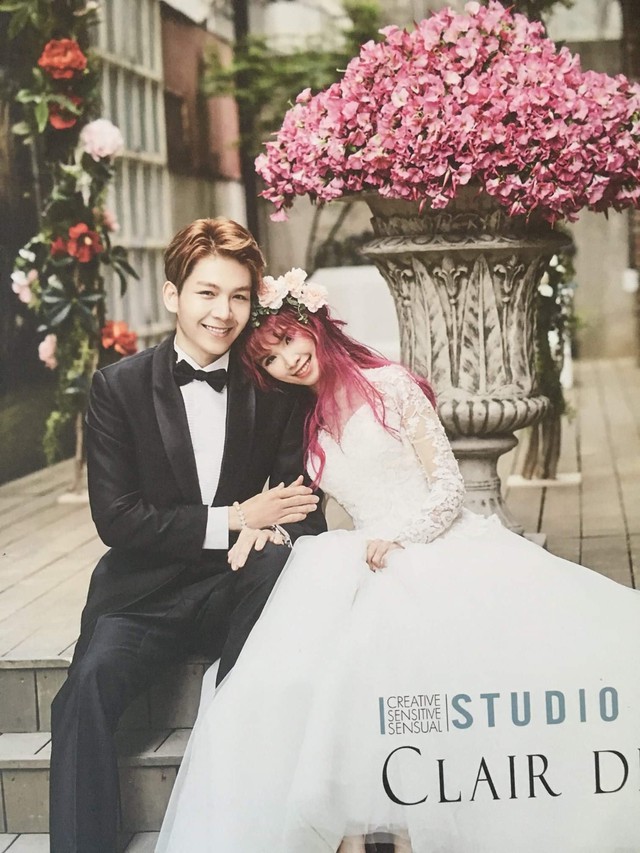 Thời điểm cả hai tổ chức lễ cưới, chỉ có bức ảnh này được lộ ra ngoài